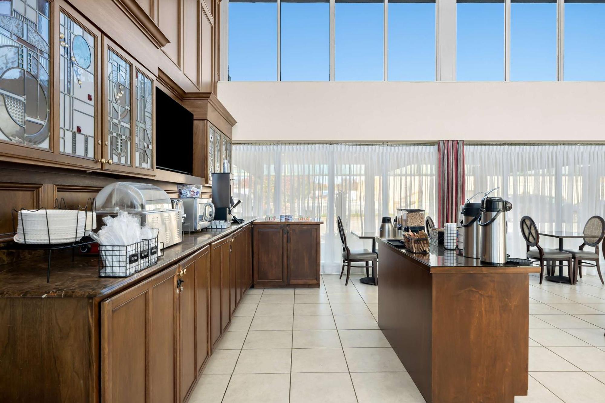 Brandywine Valley Inn Surestay Plus By Best Western Wilmington Dış mekan fotoğraf
