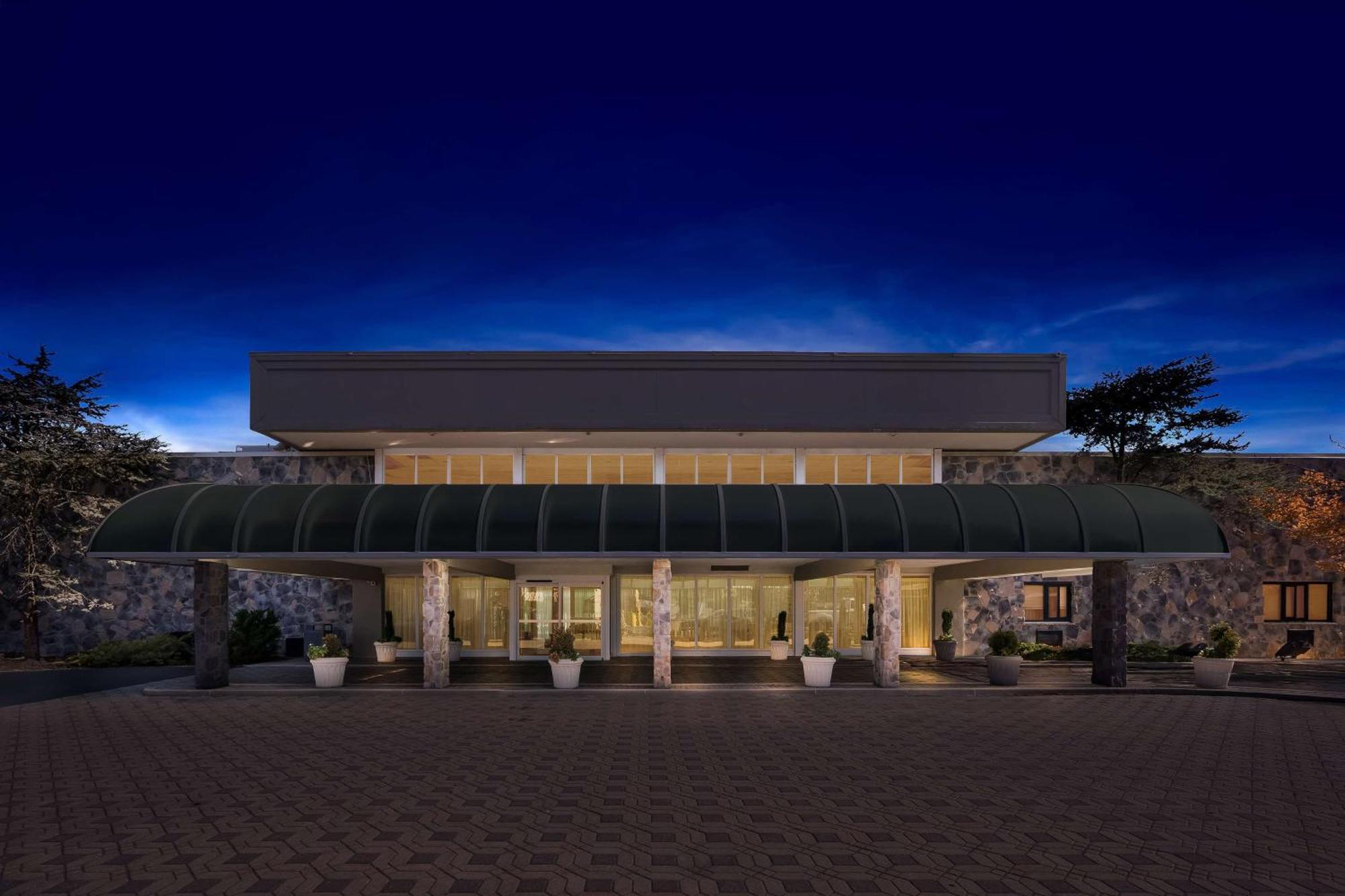 Brandywine Valley Inn Surestay Plus By Best Western Wilmington Dış mekan fotoğraf